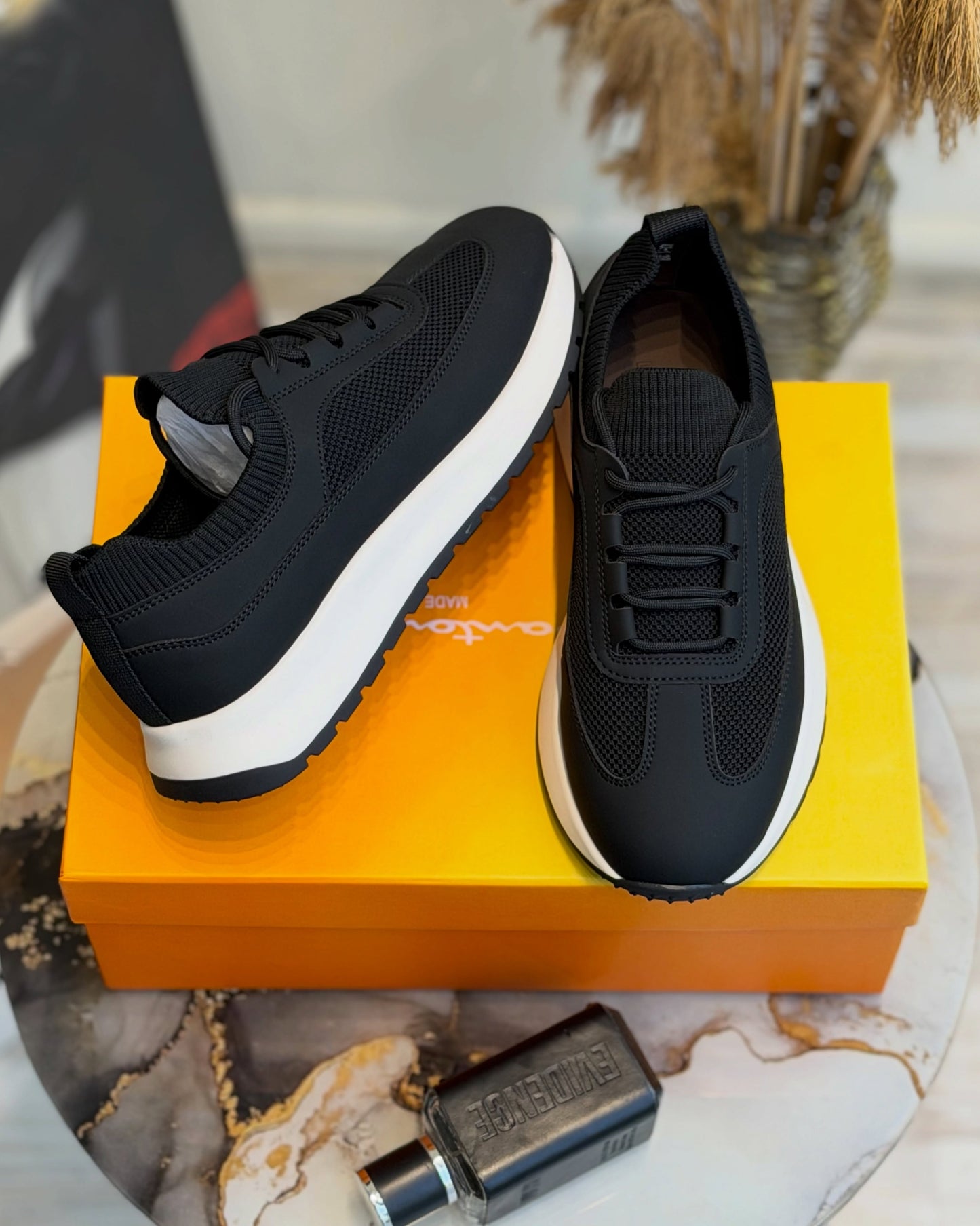 Men's Breathable Knitted Mesh Platform Lightweight Lace-up Walking Sneakers