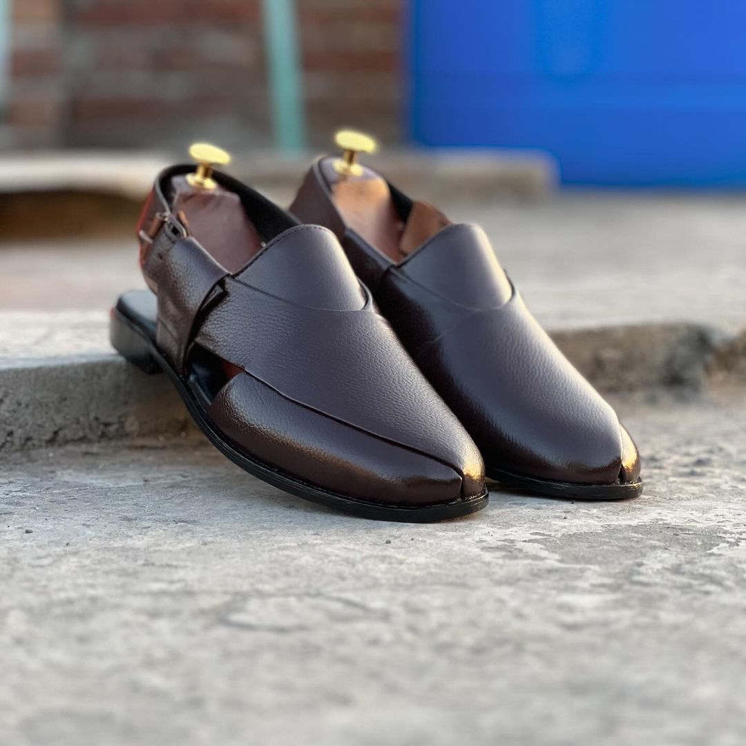Brown/Black Cow Leather Narozi