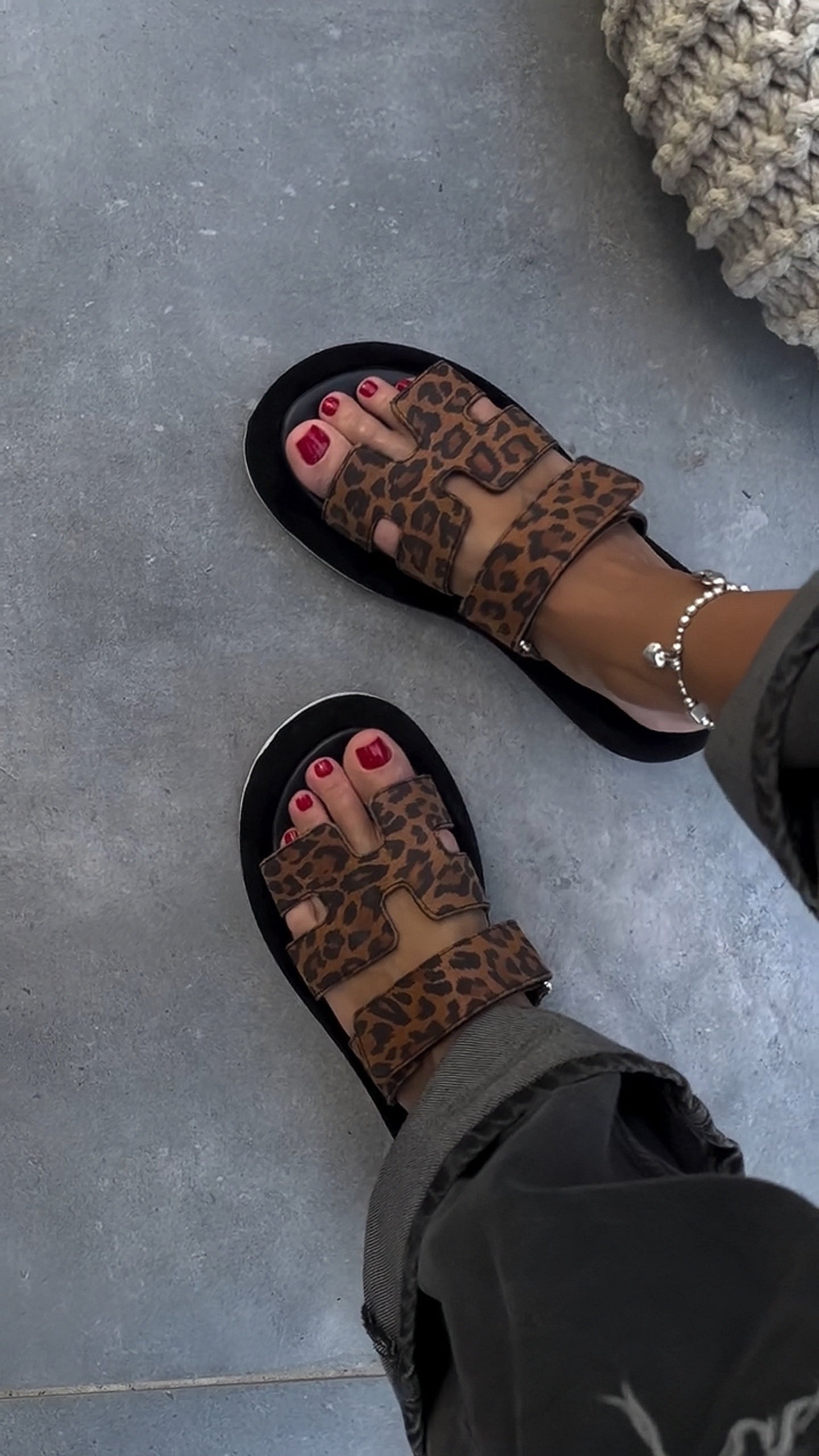 Comfortable Thick Sole Summer Slides