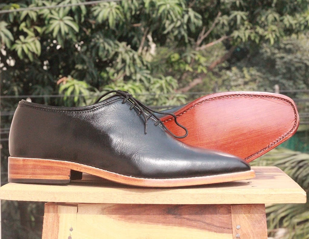 Handmade Black Whole Cut Leather Shoes