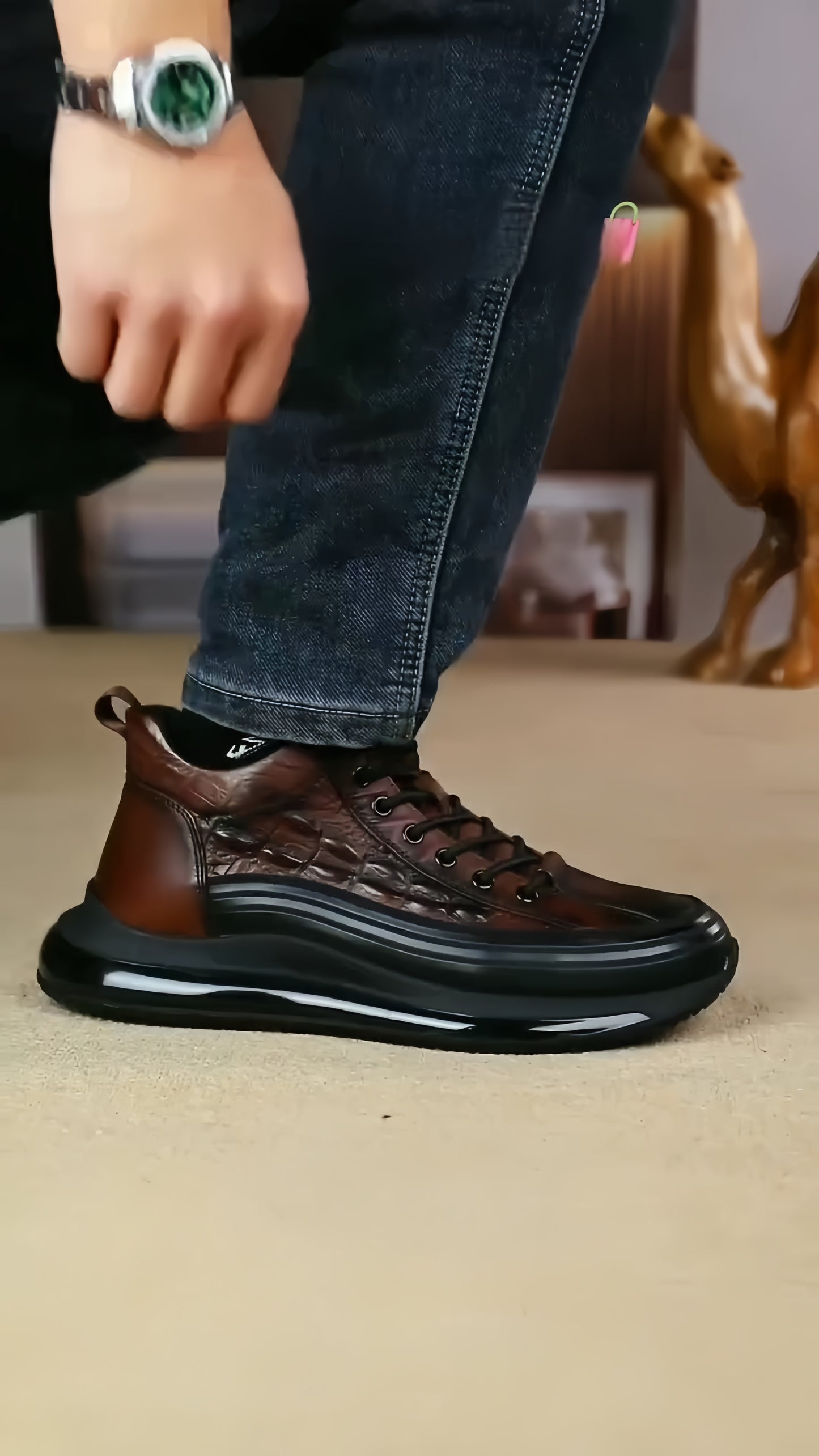 Men's Crocodile-Embossed Leather Air Cushioned Platform High Sneakers-Casual Fashion