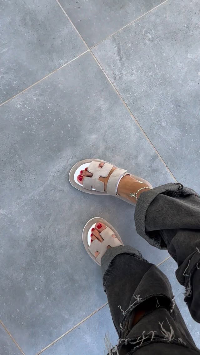 Comfortable Thick Sole Summer Slides