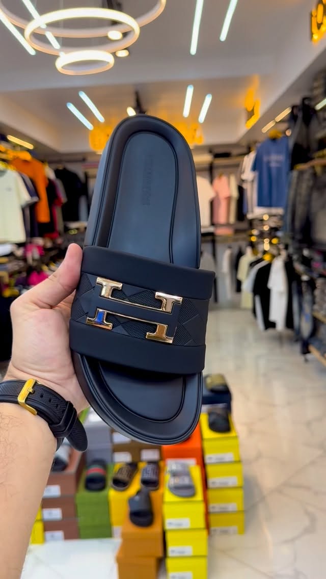 Men's Luxury Metal Buckle Slide Sandals Non-Slip Beach House Slippers