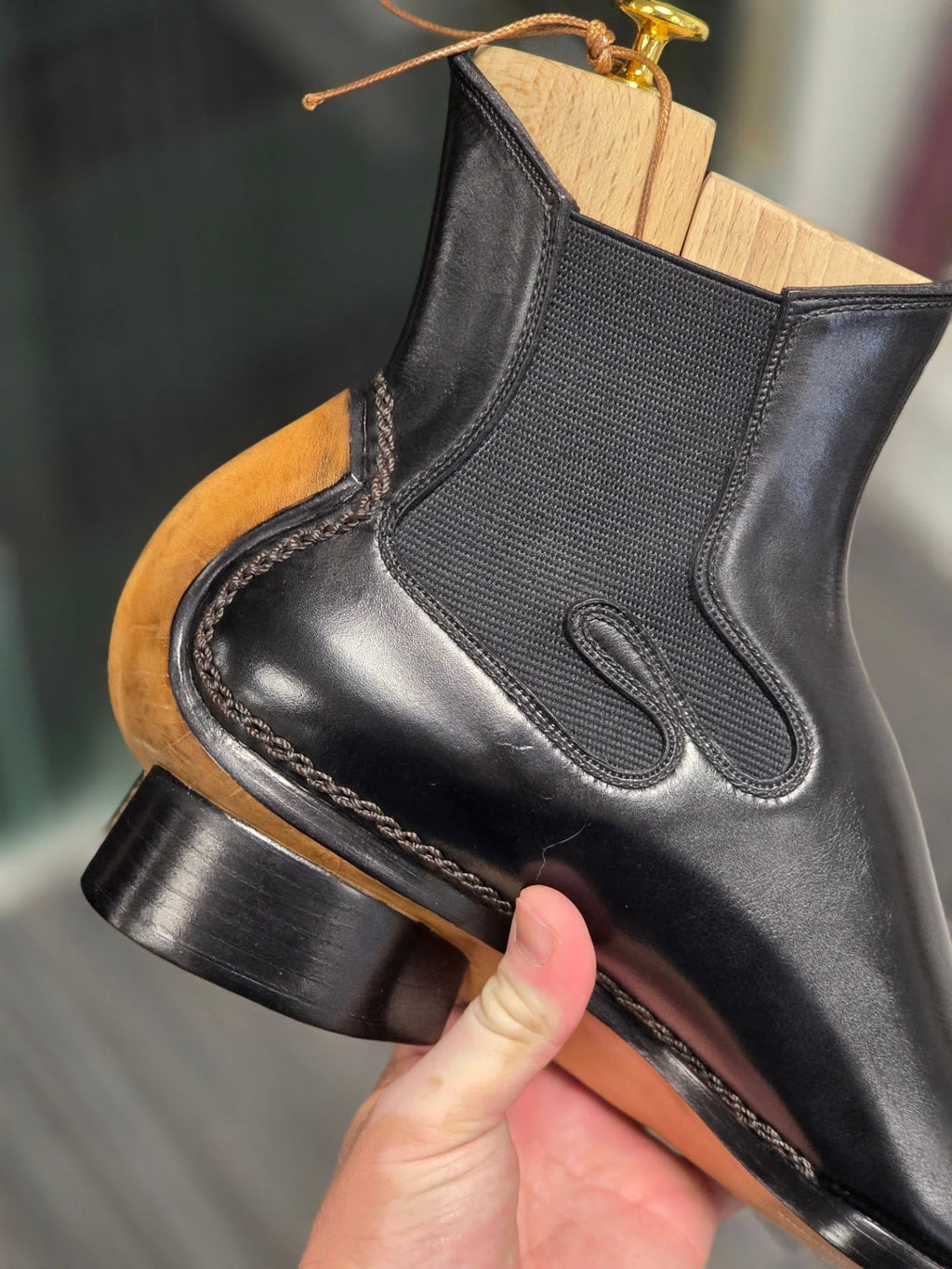Men's Pointed Toe Block Heel Chelsea Boots Black Polished Leather Ankle Boots
