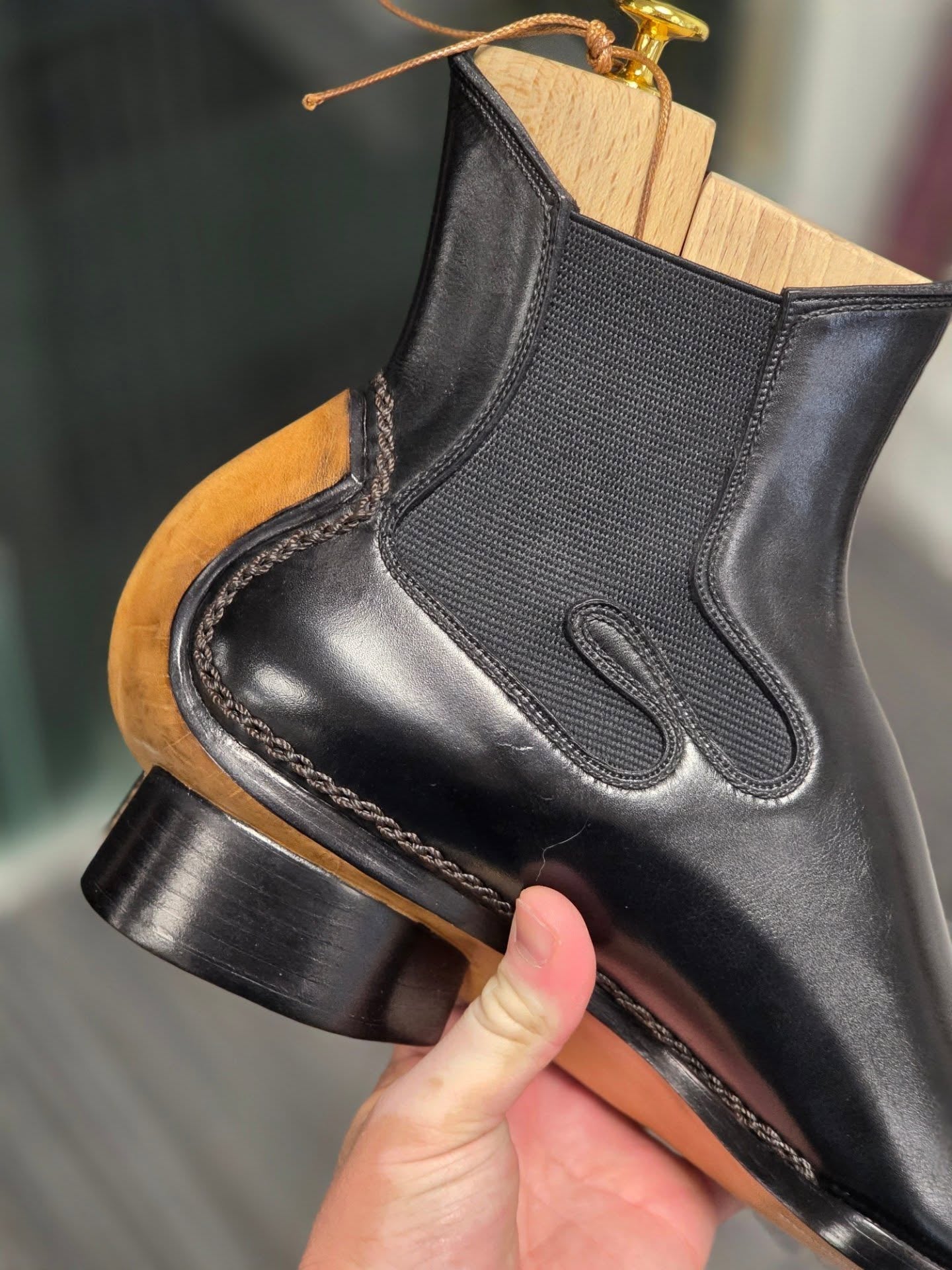 Men's Pointed Toe Block Heel Chelsea Boots Black Polished Leather Ankle Boots