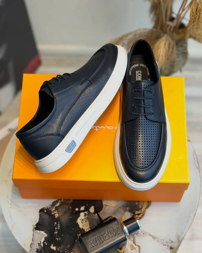 Men’s Lightweight Leather Lace-up Dress Shoes With A White Sole, Perfect For Everyday Wear And Commuting.
