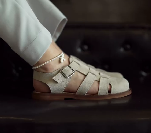 Women's Off-white Fine Suede Fashion Sandals
