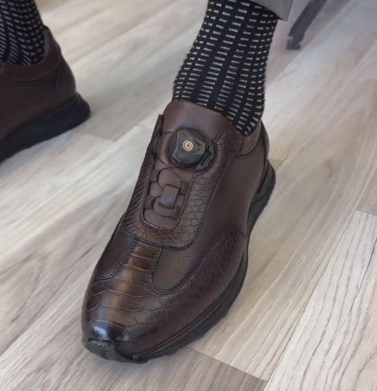 Men Brown Croc Embossed BOA Knob Closure Sneakers