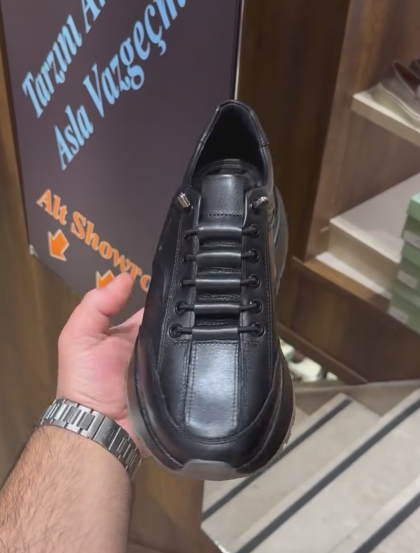 Men's Leather Casual Sneakers Black Low-Top Lace-Up Comfort Shoes