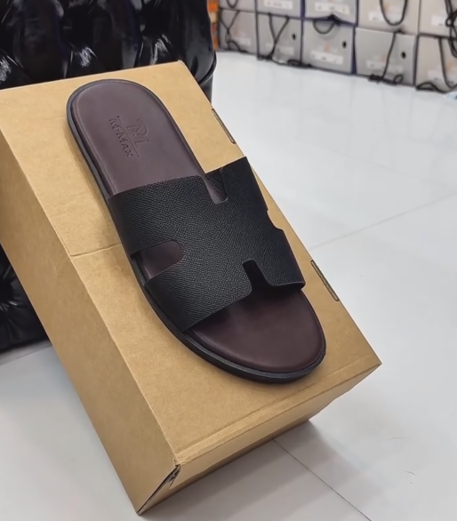 Men's Black Croc-Embossed Leather Slide Sandals - Luxury Open-Toe