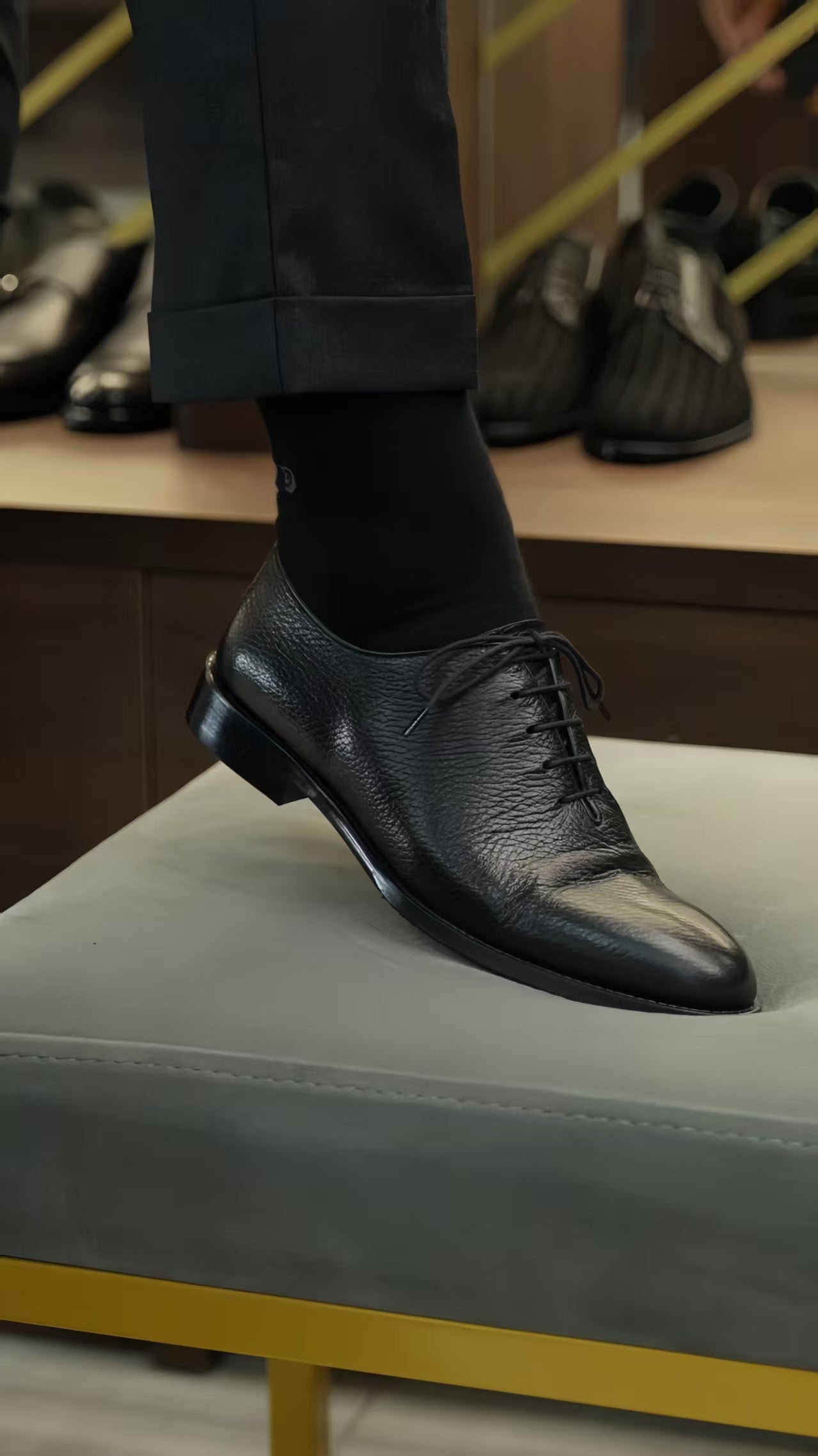Men's Black Full Grain Leather Wholecut Oxford Shoes - Minimalist Formal Dress Shoes