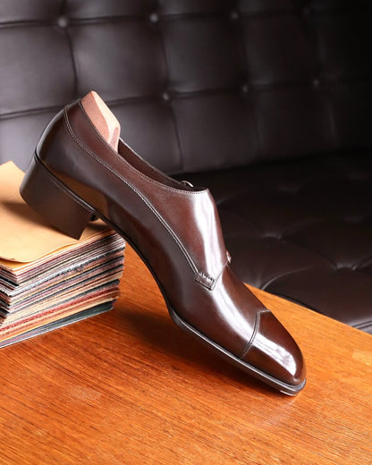 Simple Business Black Glow Chelsea Ankle Boots