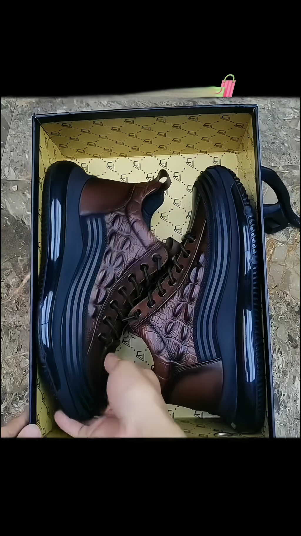Men's Crocodile-Embossed Leather Air Cushioned Platform High Sneakers-Casual Fashion