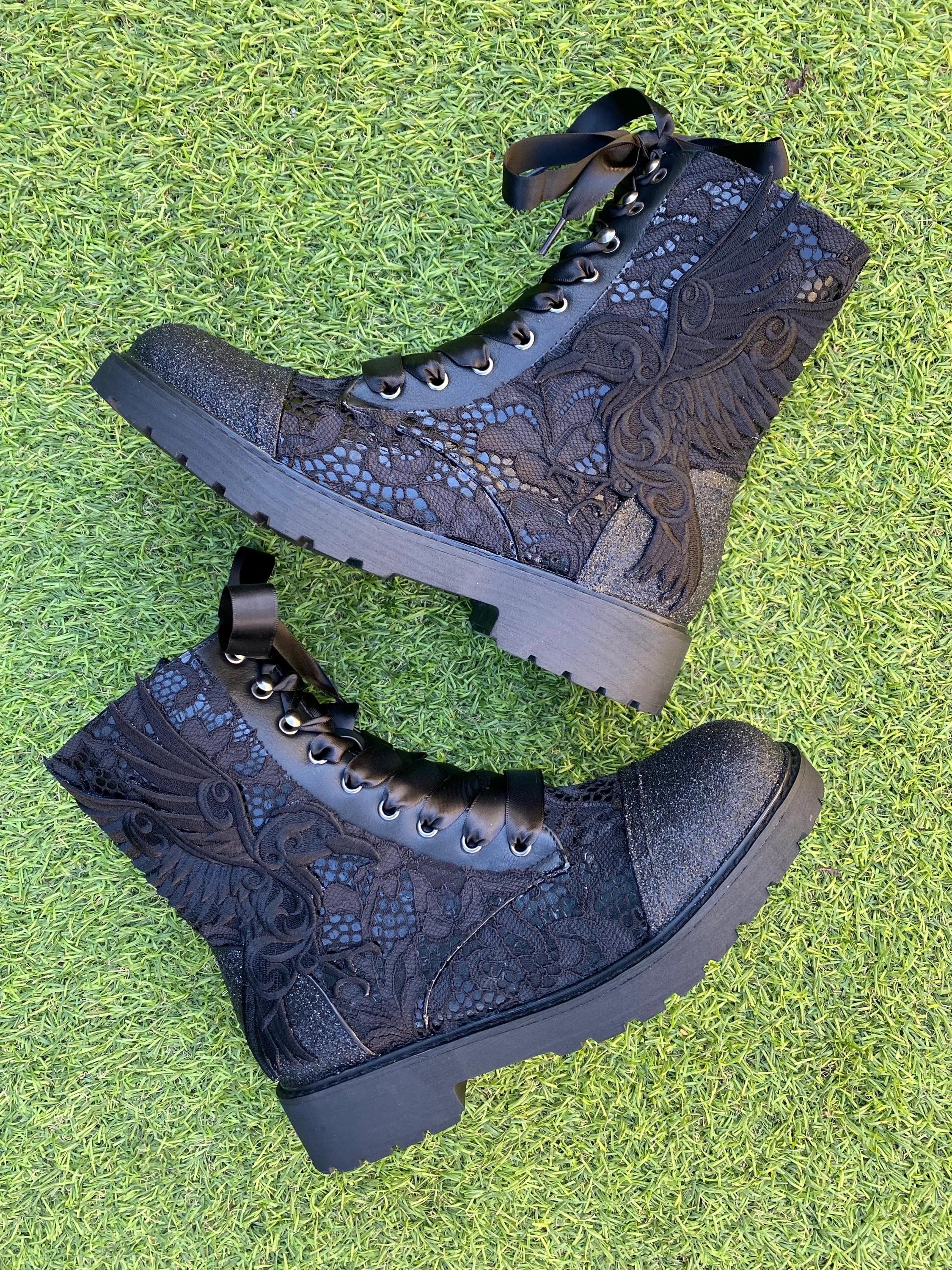 Black Lace Embroidery Platform Combat Ankle Boots For Men