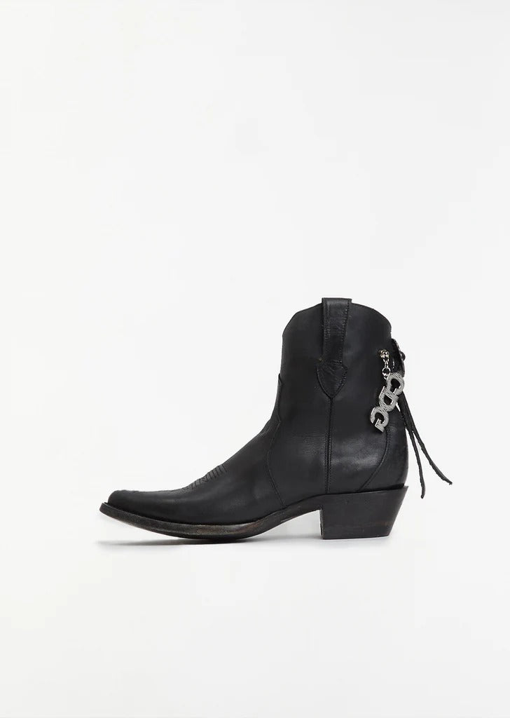 Vintage Distressed Western Cowboy Boots Men Pointed Toe Fringe Metal Chain Ankle Boots