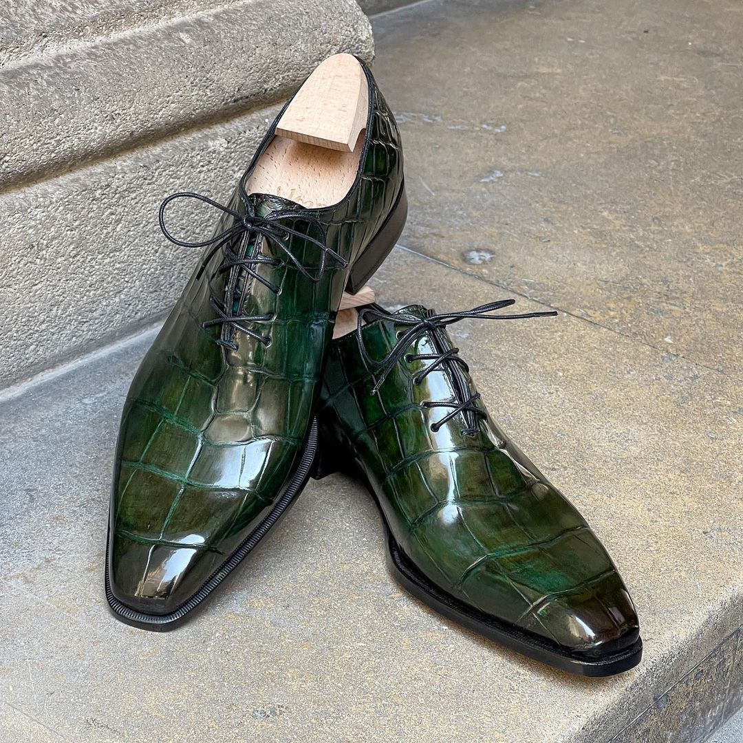 Green Bronze Crocodile whole Cut