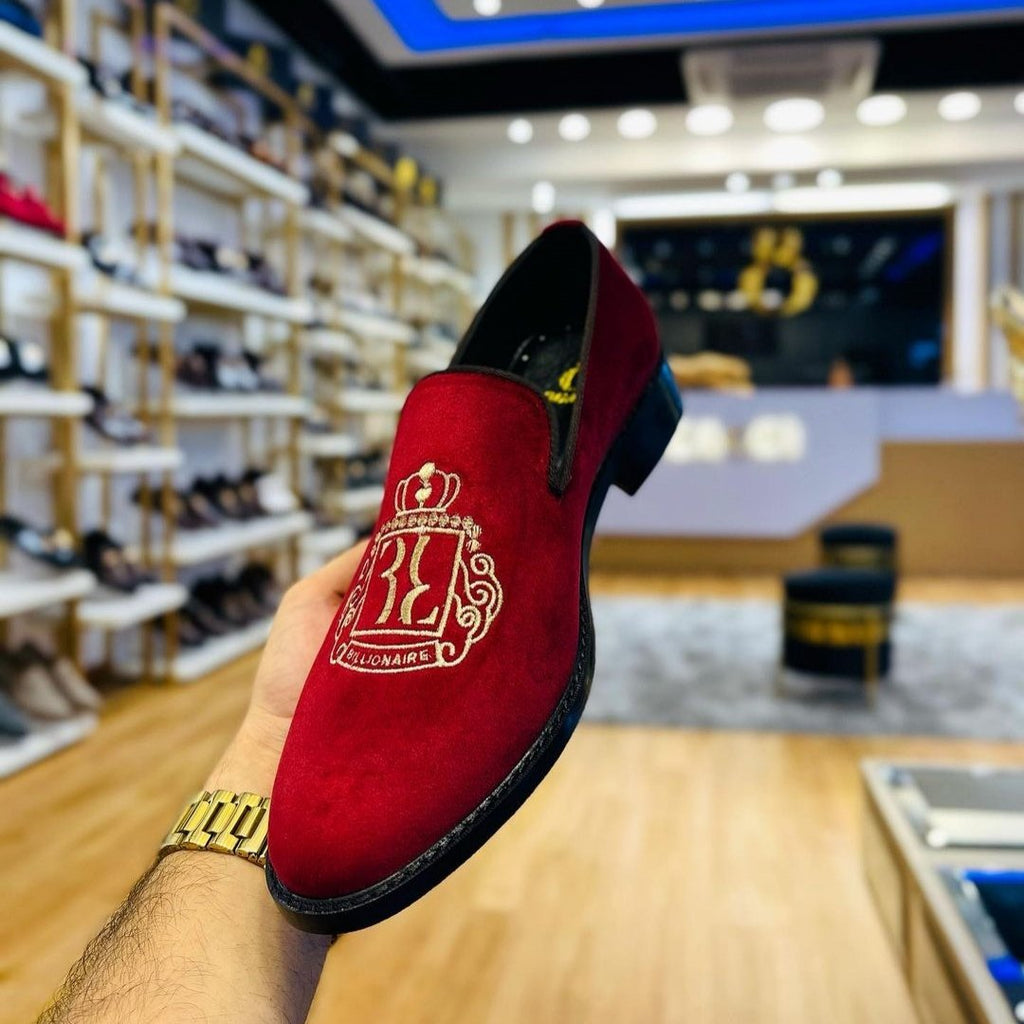 Embroidered suede men's shoes