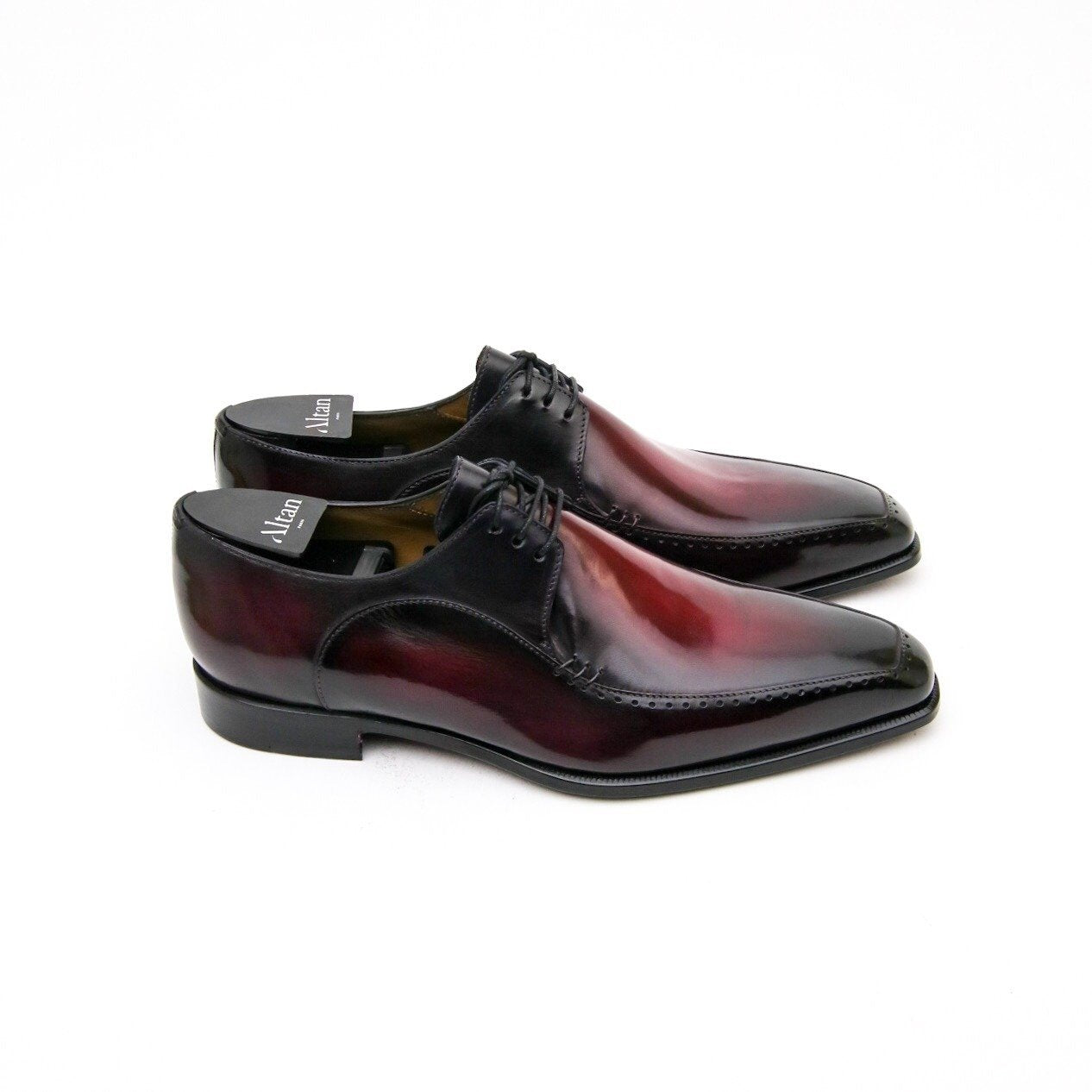 Three Eyelets Derby