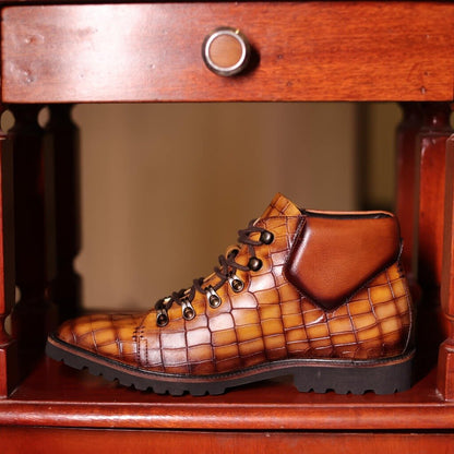 Savoy Chukka Boots in Curry Croco Leather